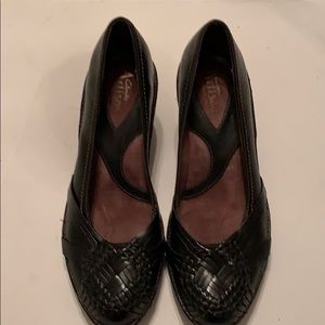 Clark’s Artisan Black Heels Leather Upper